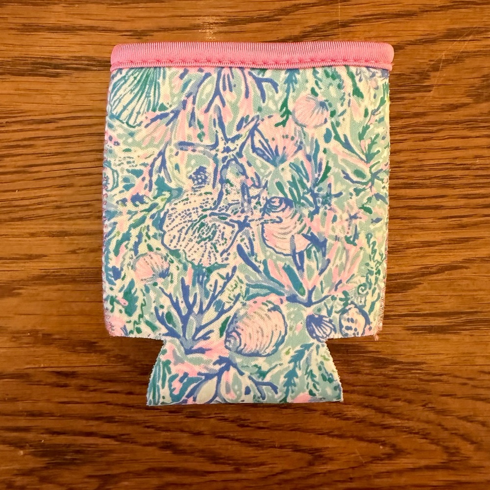 Lilly Pulitzer Market Tote with Coordinating Accessories - Picture 8 of 12